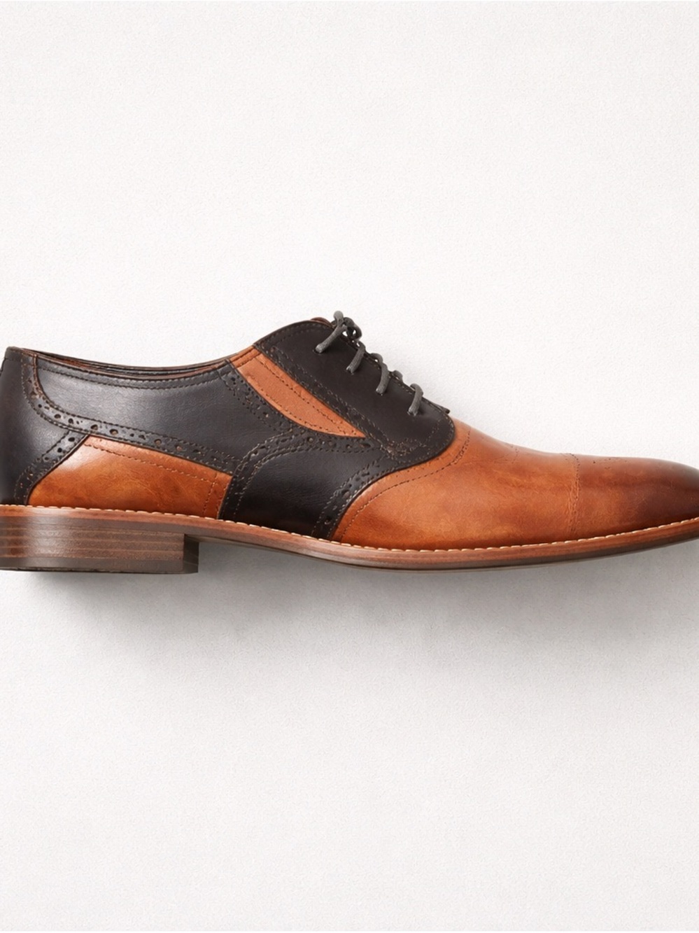 Bass Two-Tone Leather Derby in Chestnut & Dark Brown